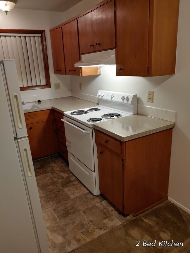 Building Photo - GREAT ground FLOOR pet FRIENDLY  apartment HOME in MT TABOR!