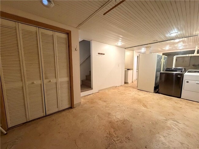 Building Photo - 164 Osner Dr NE
