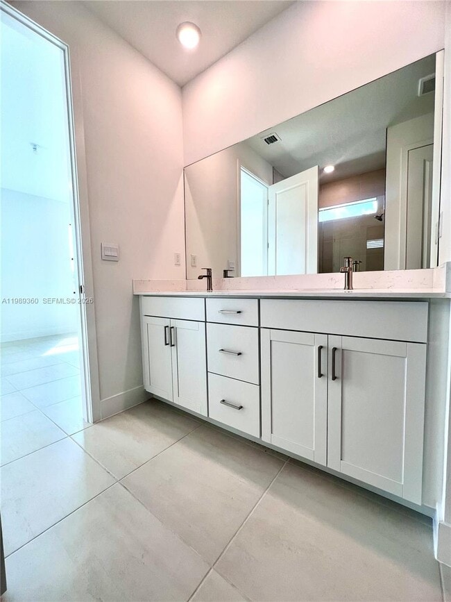 Building Photo - 4784 SW 72nd Terrace