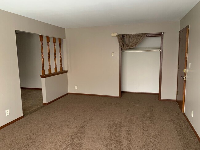 Primary Photo - 4133 Laramie Ln