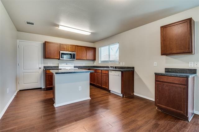 Building Photo - 207 Silver Spur Dr