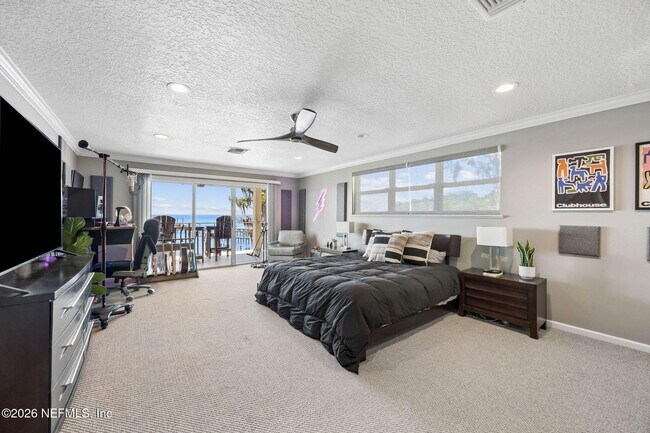 Building Photo - 14030 Mandarin Oaks Ln