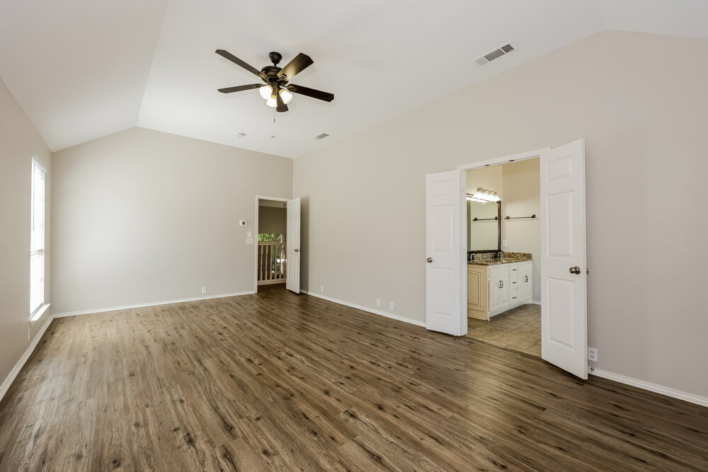 Building Photo - 2325 Cimmaron Dr