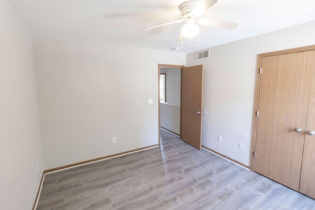 Building Photo - 1505-1507 Bodie Dr.