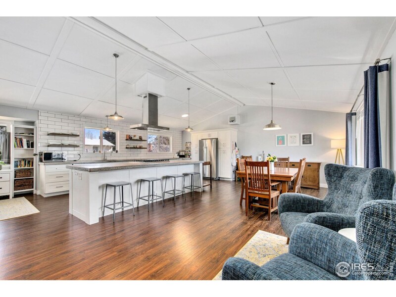 Building Photo - 930 Rocky Mountain Way