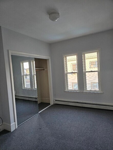 Building Photo - 403 Manchester St