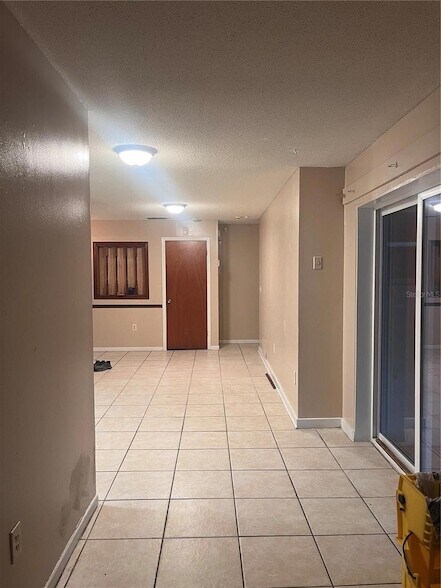 Building Photo - 6821 Derrick Dr