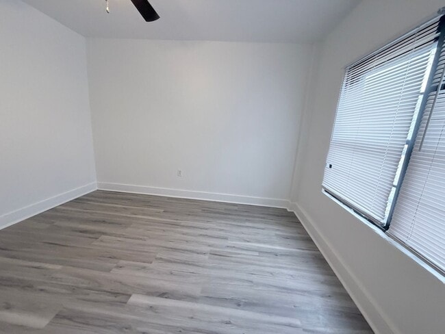 Building Photo - Now Available – Updated 2 Bedroom Apartment in Cullman!