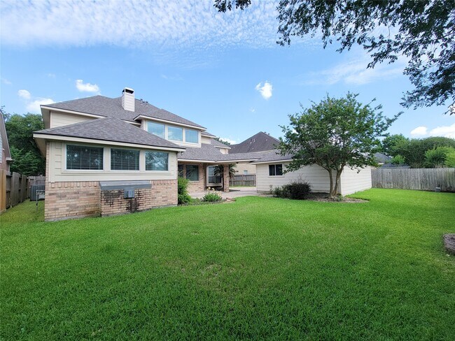 Building Photo - 914 Ivory Ridge Ln