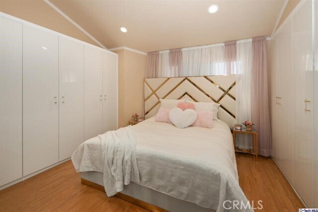 Building Photo - 1247 E Wilson Ave