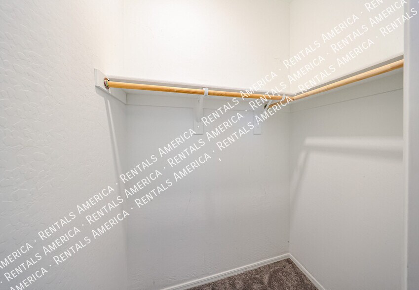 Building Photo - 5211 W Leodra Ln