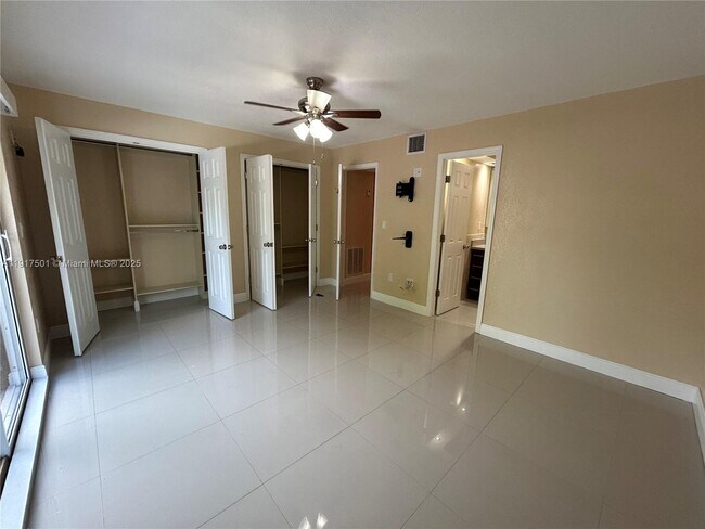 Building Photo - 5469 NW 170th Terrace