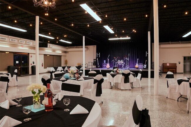 Building Photo - 1106 Althea Dr