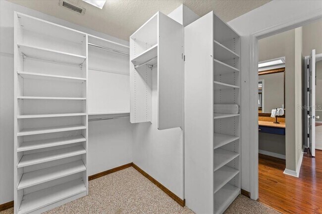 Building Photo - 1589 Mary Ln