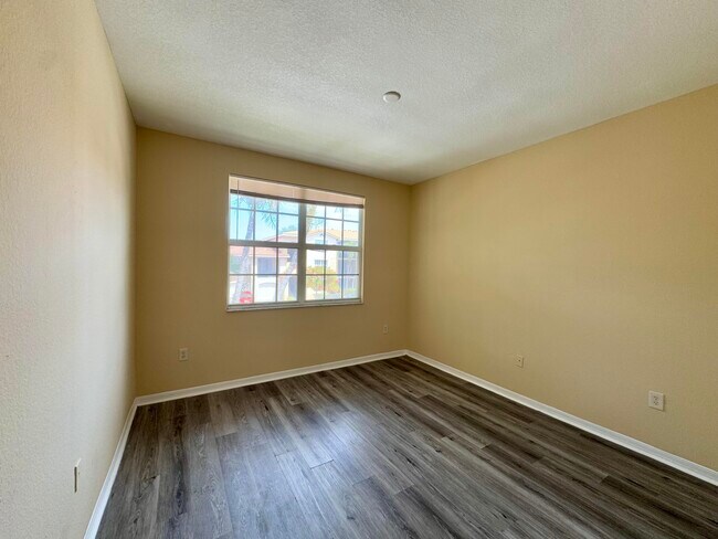 Building Photo - 15135 Michelangelo Blvd