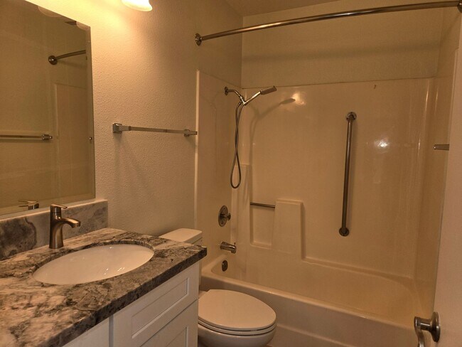 Building Photo - 1532 Granite Hills Dr