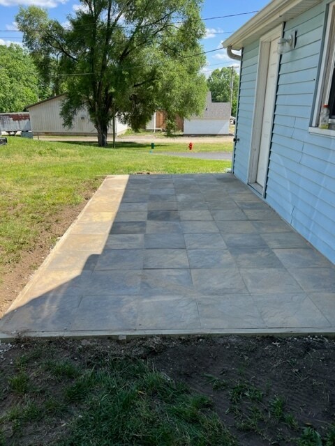 Back patio - 4225 W Southport Rd