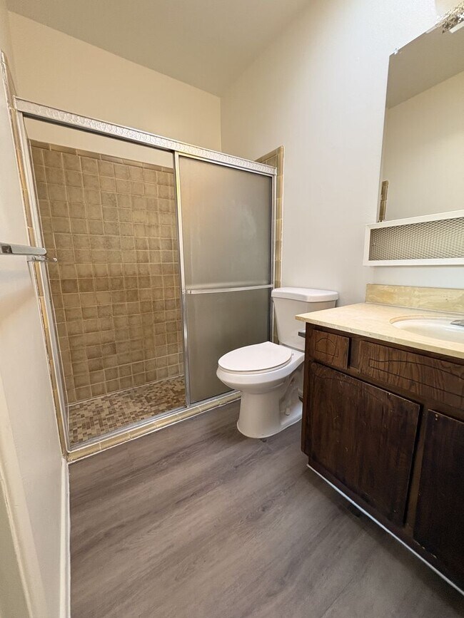 Building Photo - East Side Home for Rent