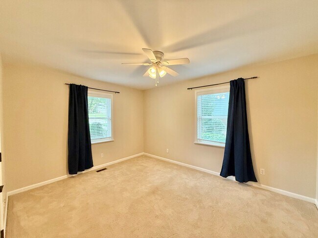 Building Photo - **OFFERING WAIVED APPLICATION FEES & $200 ...