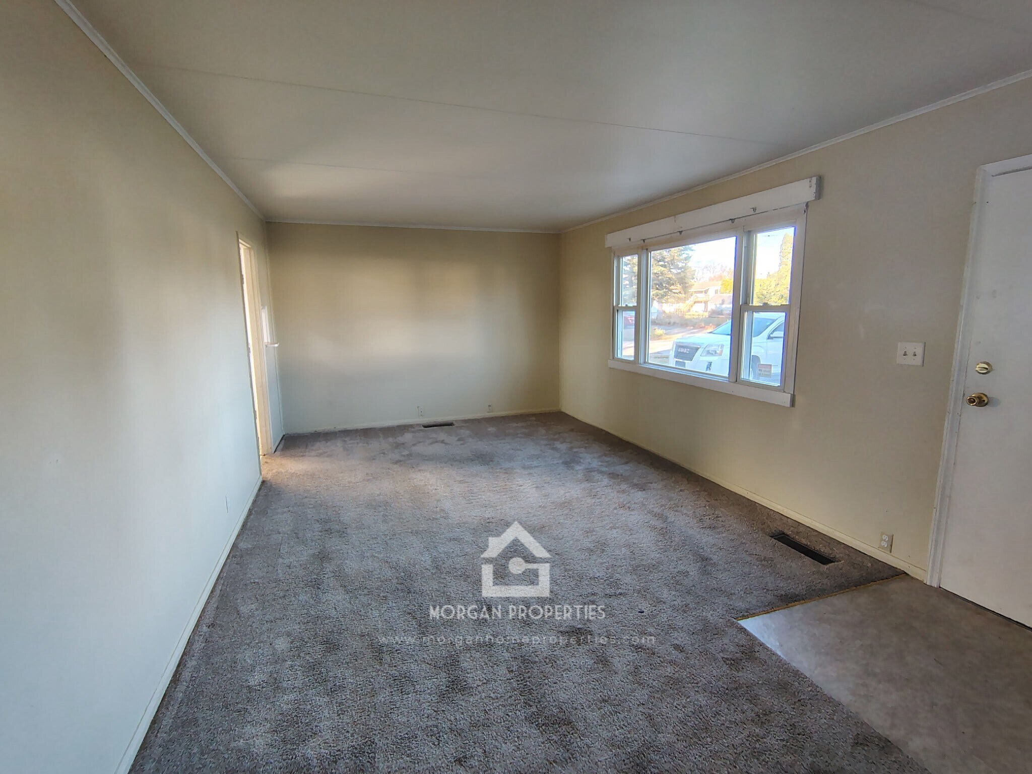 Building Photo - 2729 Shawnee Dr