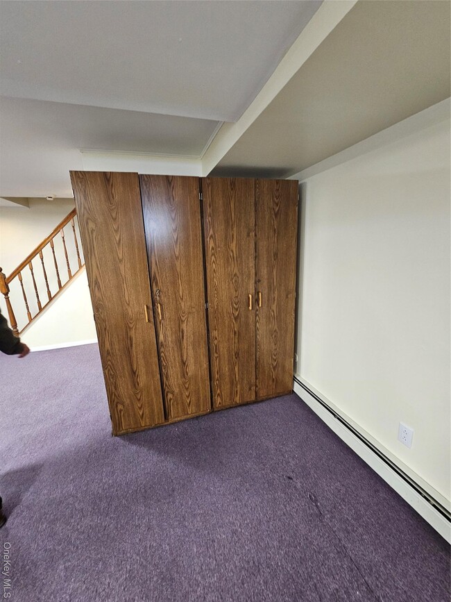 Building Photo - 102 Birchwood Park Dr