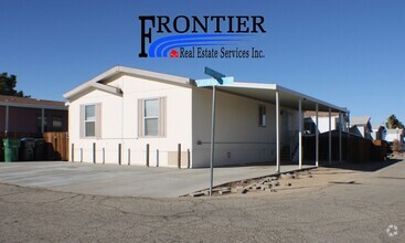 Building Photo - Spacious 3-Bed, 2-Bath Mobile Home in Cali...