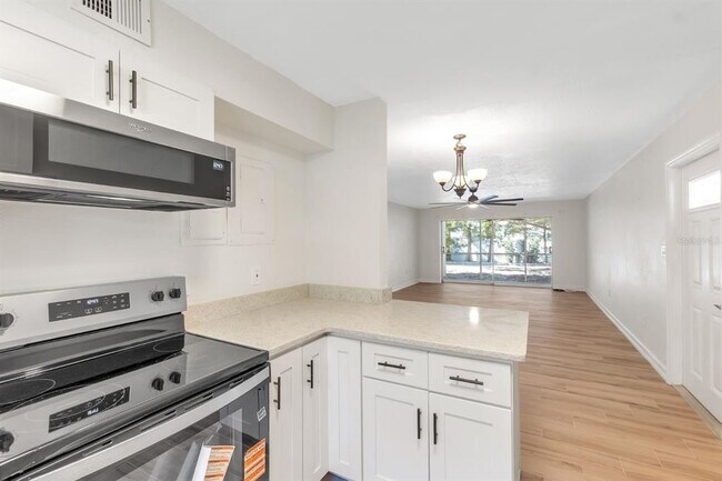 Building Photo - 3835 Almeria Ave