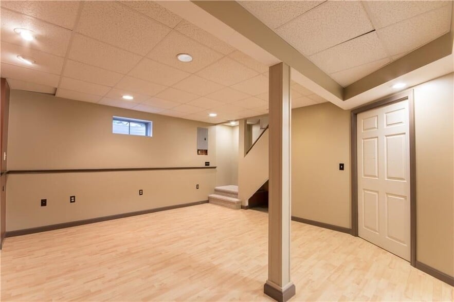 Building Photo - 5804 Post Rd