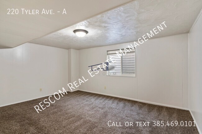 Building Photo - 220 Tyler Ave