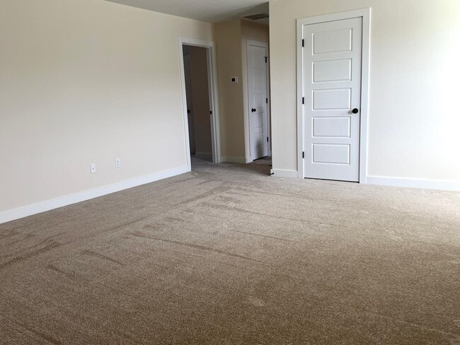 Building Photo - 4826 Annabell Cir S