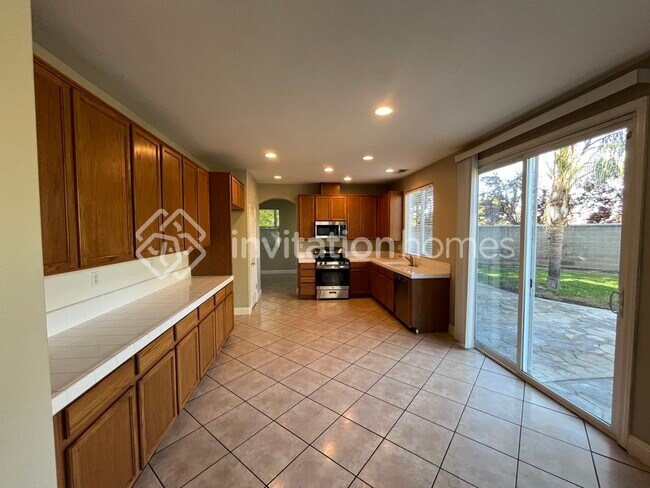 Building Photo - 932 Silverton Cir