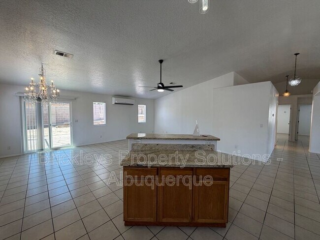Building Photo - 1405 Secret Valley Dr SW