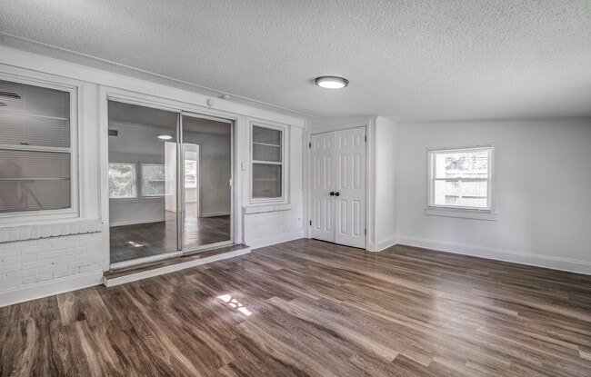 Building Photo - Bright, Comfortable 3BR/2BA Home in East Memphis — 1,400 Sq Ft!