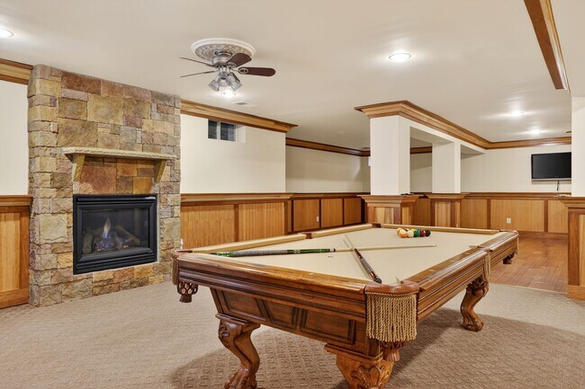 Building Photo - 43286 Canal Creek Pl