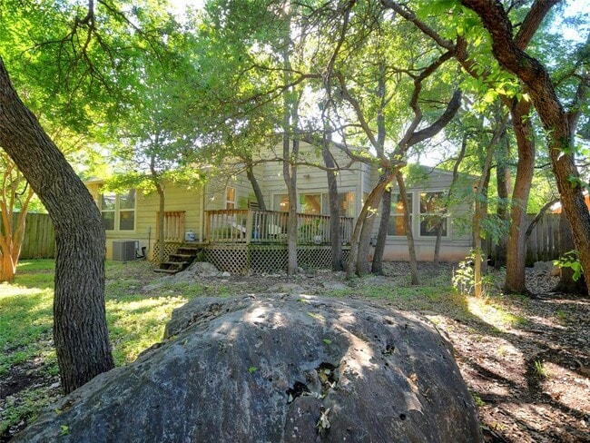 Building Photo - 8121 Ceberry Dr