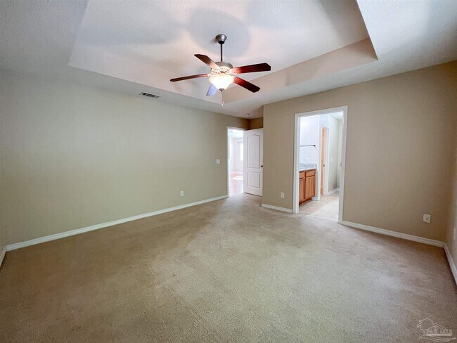 Building Photo - 702 Mozingo Ln