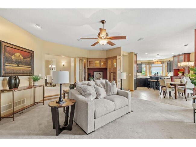 Building Photo - 6210 Deerwood Cir N