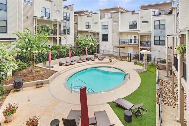 Building Photo - 966 Moda Dr