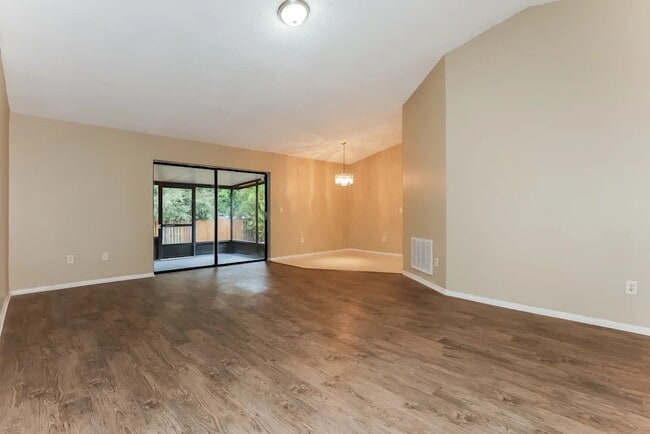 Building Photo - 1519 Kestrel Way