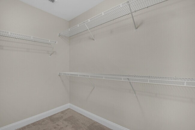 Building Photo - 537 Wingspan Way