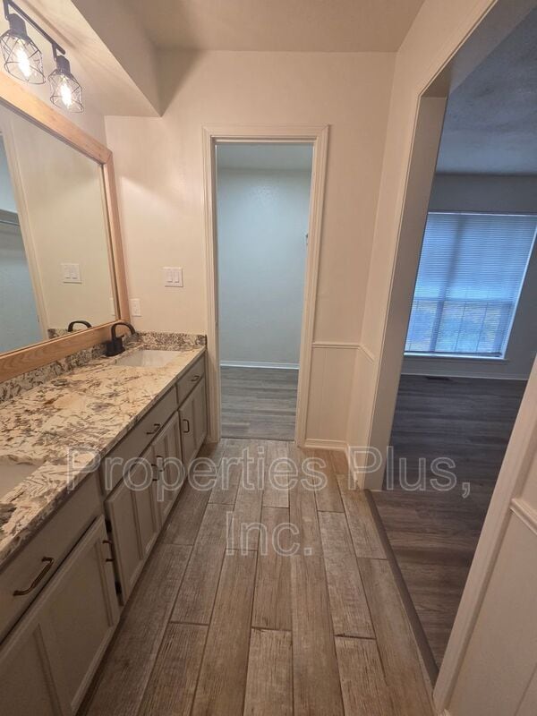 Building Photo - 11612 S 100th E Ave