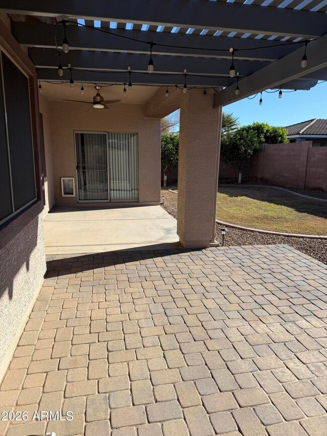 Building Photo - 18639 E Lark Dr