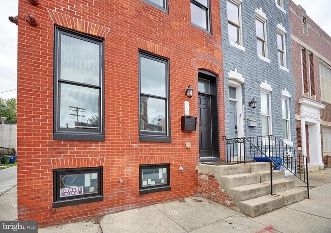 Building Photo - 112 S Calhoun St