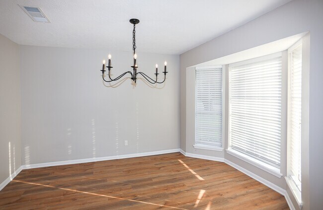 Building Photo - 18102 Mahogany Forest Dr