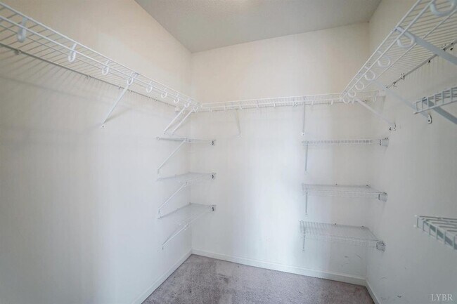 Building Photo - 1040 Blue Ridge View Cir