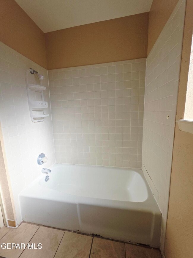 Building Photo - 10457 Aphonia Dr