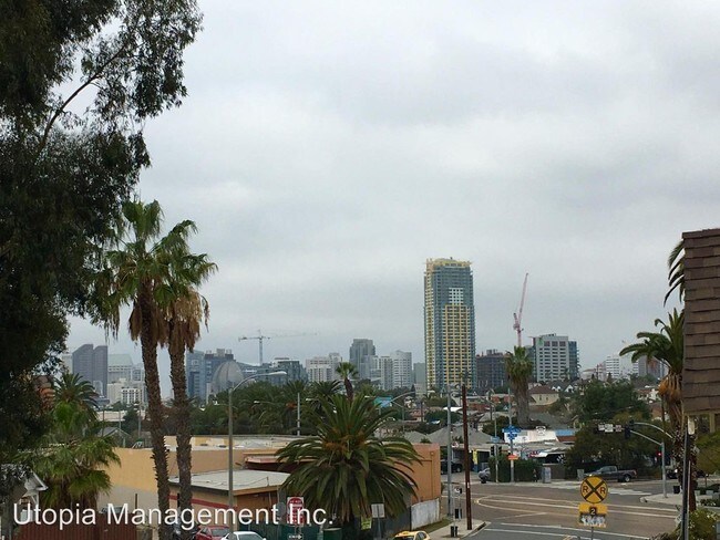 Building Photo - 1990 Ocean View Blvd
