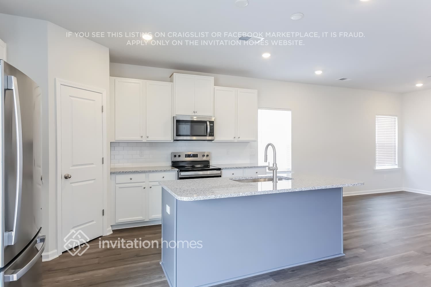 Building Photo - 203 White Flds Ave