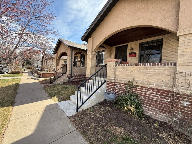 Building Photo - 1420 E 5th Ave