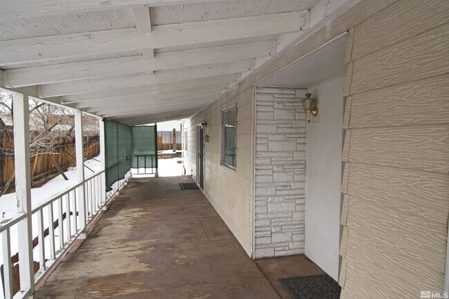 Building Photo - 3726 Sherman Ln